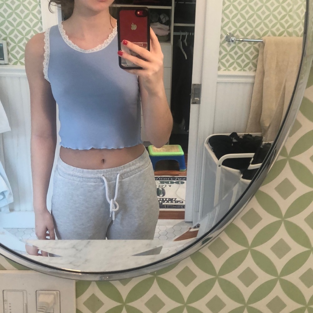 blue tank top